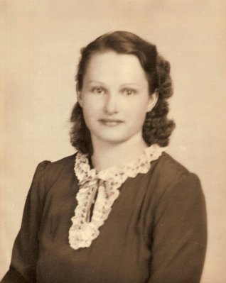 1945 Kay Randall.jpg