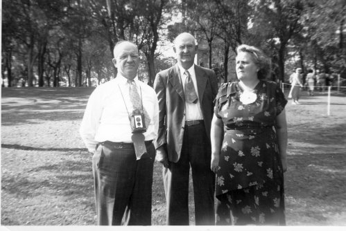 1945+ Fred & Marian Travel 3 Fred in center.jpg