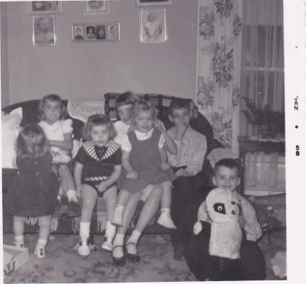 1958-01 Bessie Patterson Grand Kids 3.jpg