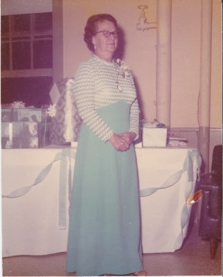 1975-08-16 Laura A (Stadler) Randall.jpg